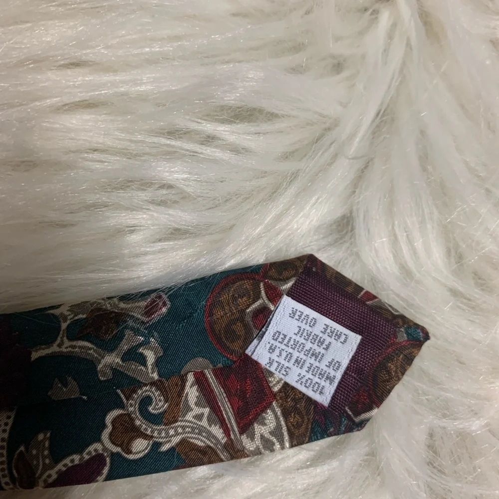 Valeriano silk‎ USA made tie